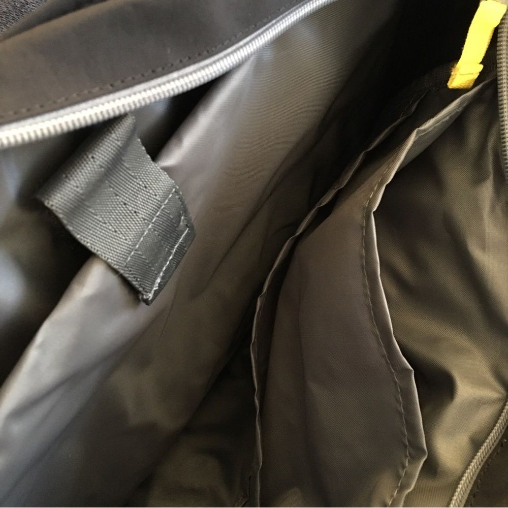 NEW Lands End TRAVEL weekender tote laptop bag - Picture 6 of 13